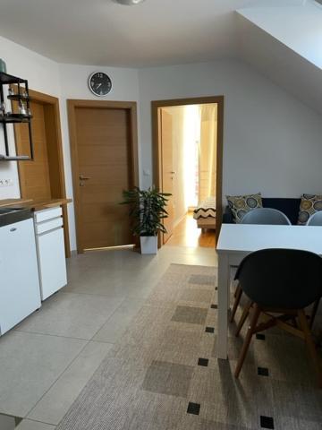 Apartman Pri Dierach เทรโควา ภายนอก รูปภาพ